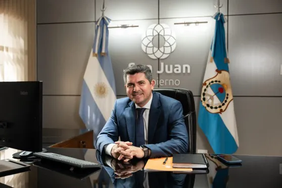 7c06541ae94b93e486dff3ab900c5094_S